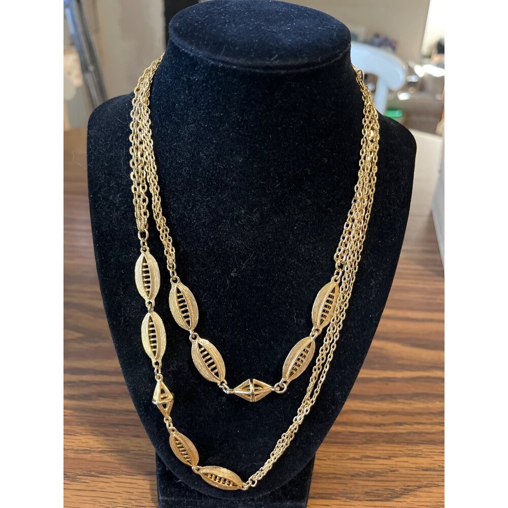 Gold tone triple stranded single chain cut work necklace unmarked vintage